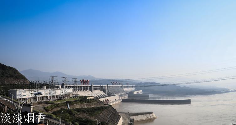 三斗坪遠眺三峽大壩
