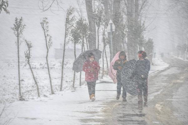 風雪上學路