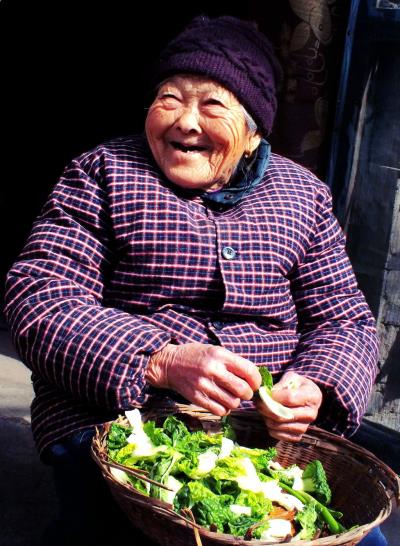 知足、開(kāi)心；健康、長(zhǎng)壽。