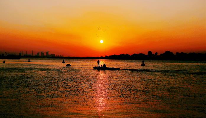夕陽(yáng)映紅母親訶