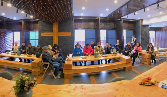 2022年2月10日淮南圖片網工作會議在（金地環球港八佰伴對面）四樓“花間堂悅景酒店”會議廳隆重舉行！