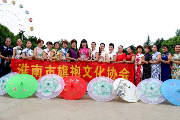 百人旗袍秀行走紀(jì)實(二)