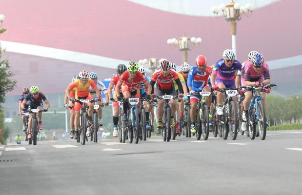 18年淮南國際半程馬拉松自行車賽