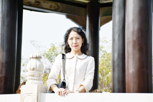 優(yōu)雅女人