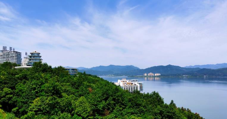 李維煥：游太平湖（古詩新韻）