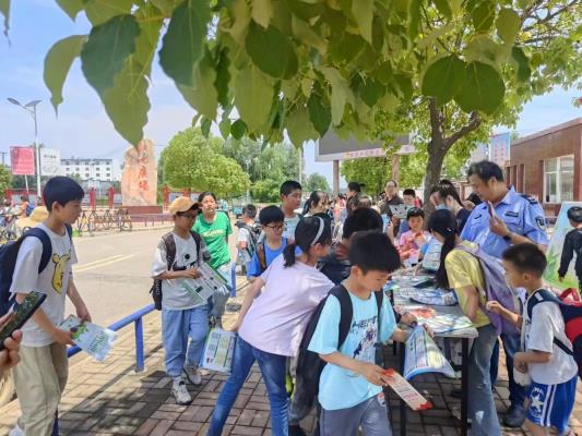 田家庵區各級關工委開展形式多樣法治教育活動