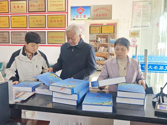 田家庵區曹庵鎮關工委到村居督查指導 關心下一代工作