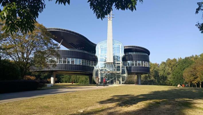 淮南標志性建筑~兩琴相悅