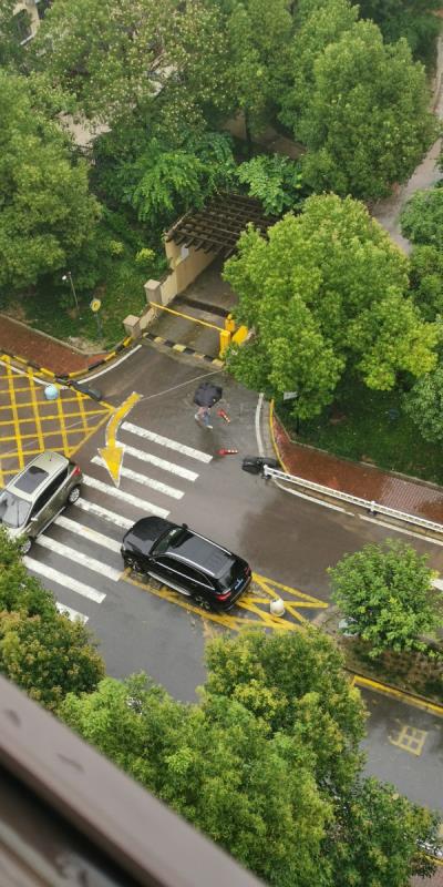 辟謠：金地滟瀾山車庫又被淹了