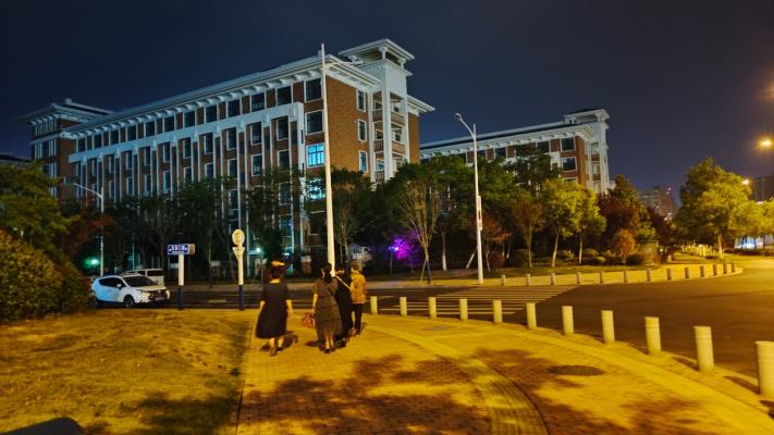 端午閑情信步安康在