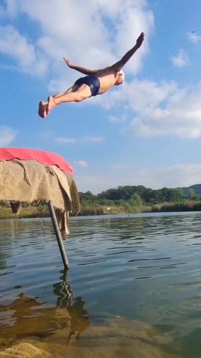 跳水演繹不一樣的人生