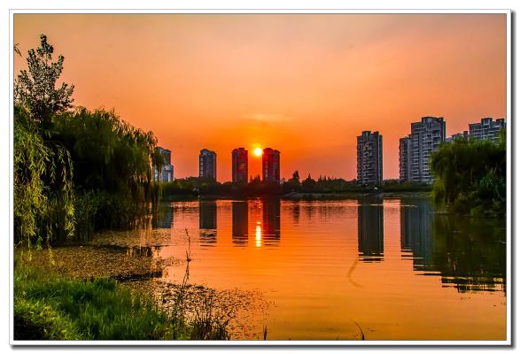 夕陽西下的龍泉