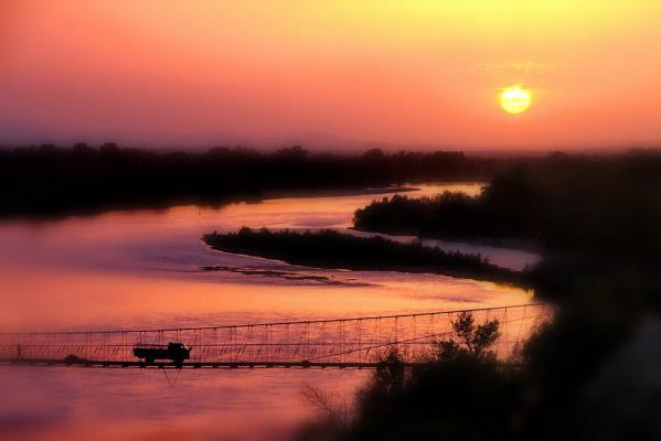 日落額爾其斯河