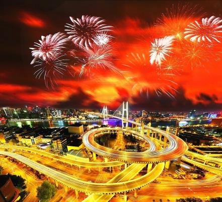 流光溢彩.龍盤南浦