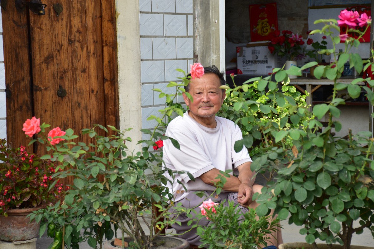 DSC_0999.JPG DSC_0999.JPG