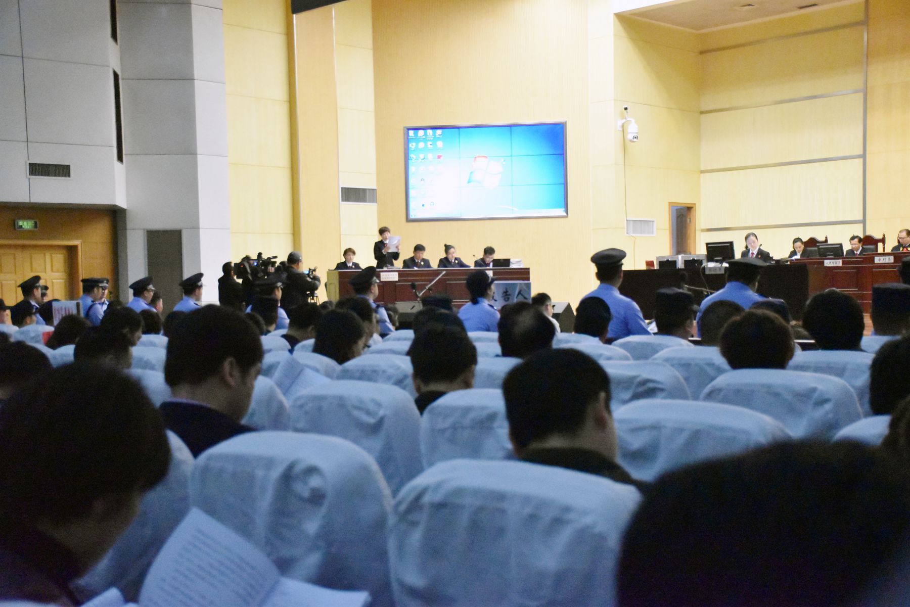 DSC_0042.JPG DSC_0042.JPG