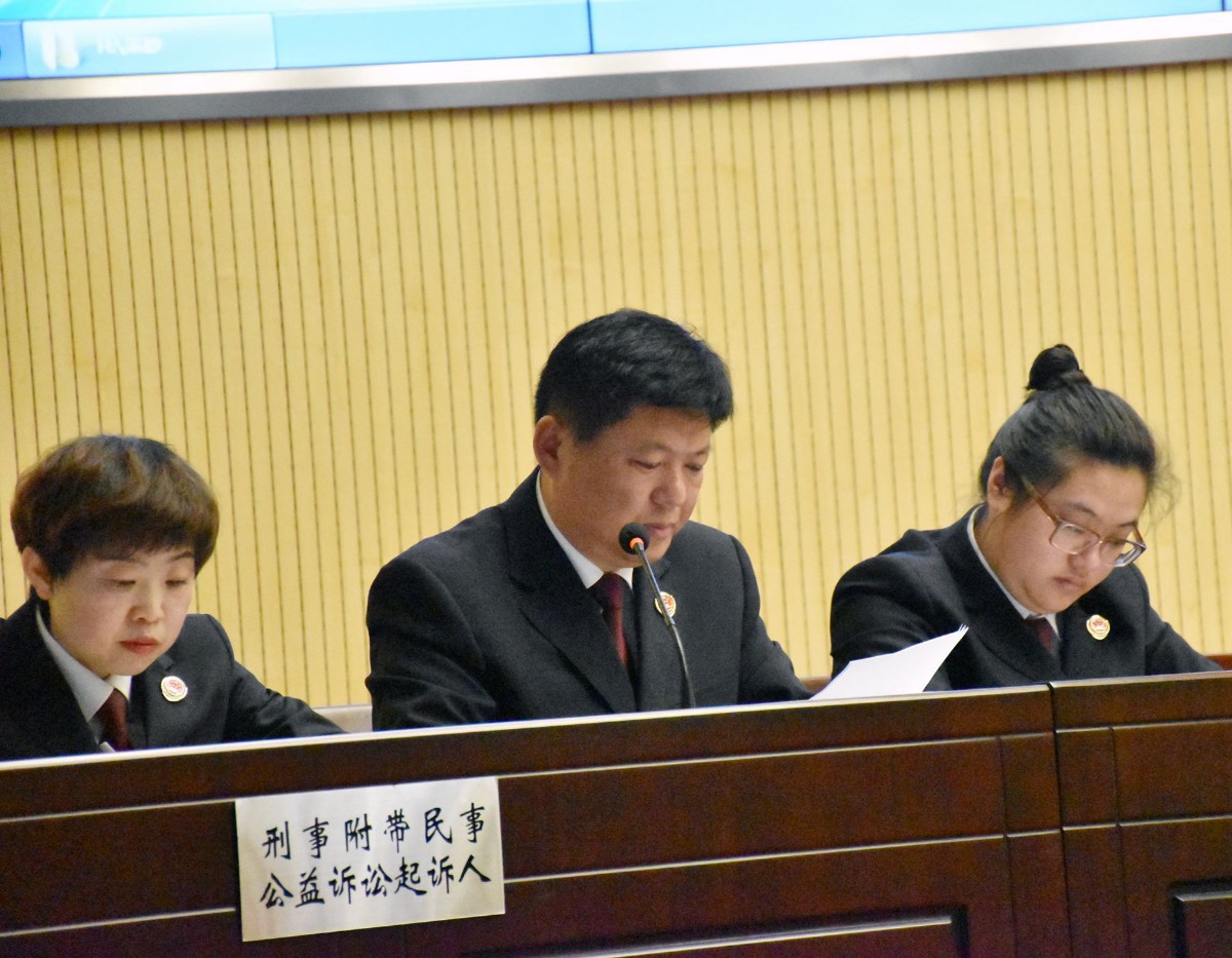 DSC_0071.JPG DSC_0071.JPG