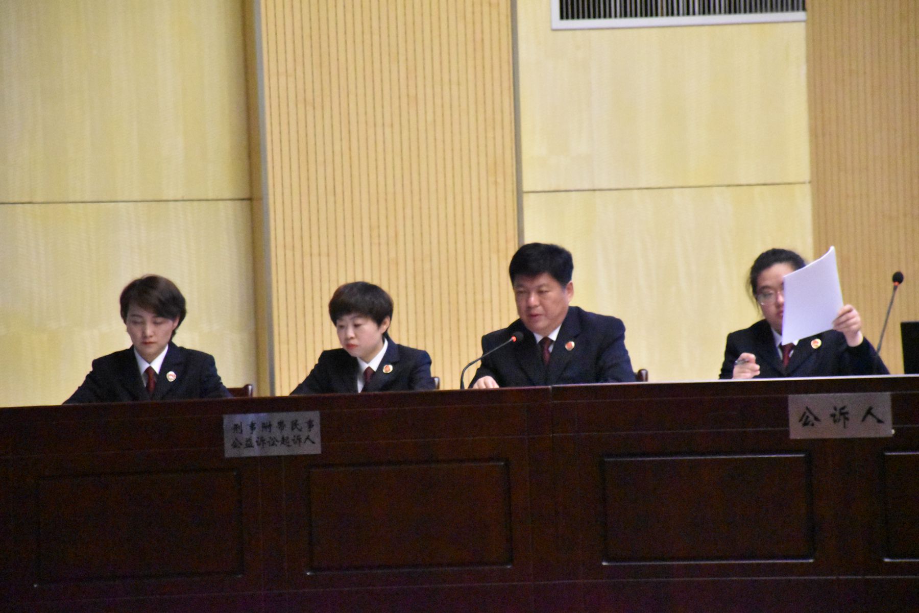 DSC_0097.JPG DSC_0097.JPG