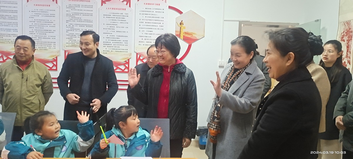 18c4a140fa06fda439f45867ca9ad28.jpg 18c4a140fa06fda439f45867ca9ad28.jpg