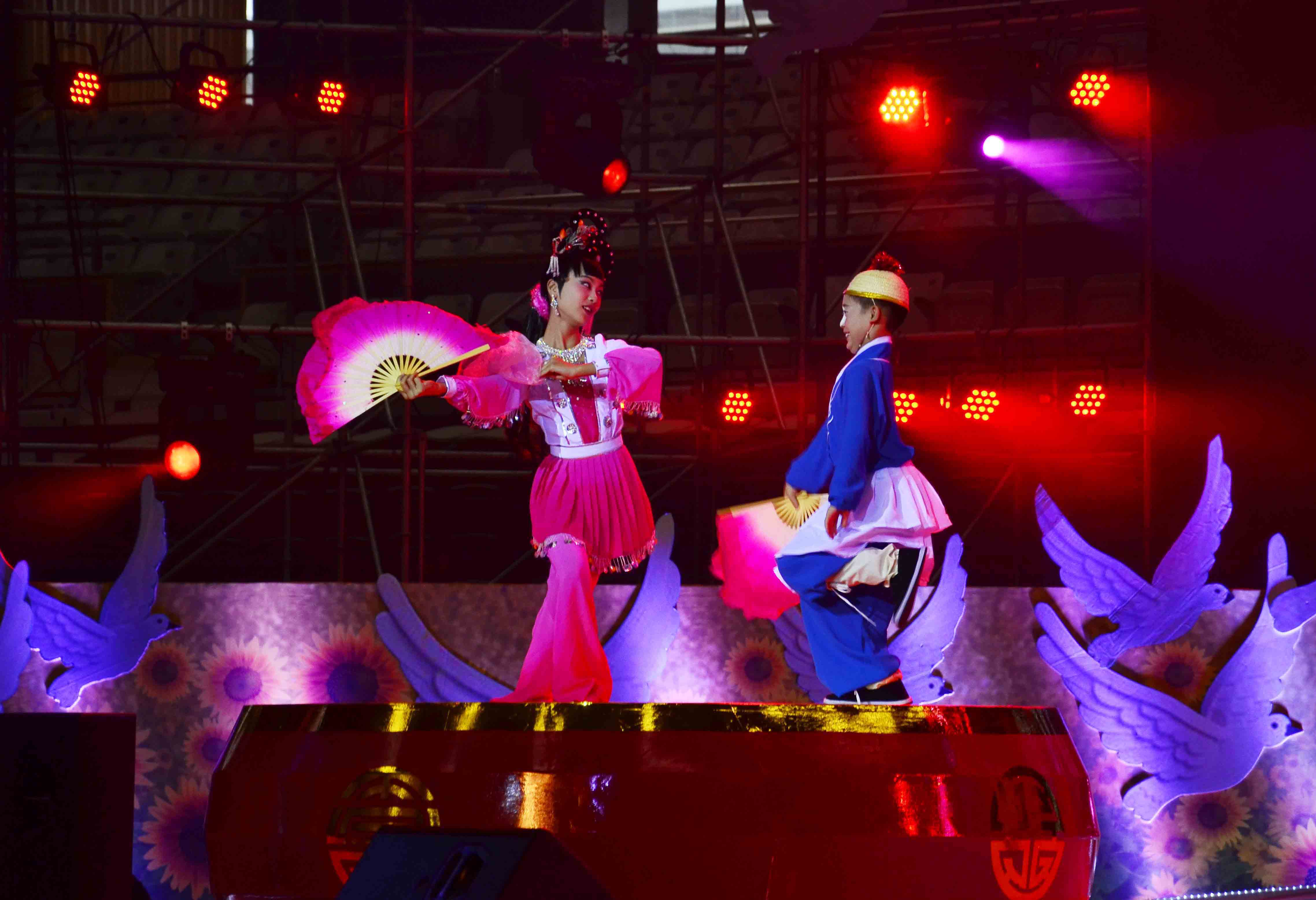 第三屆中國。淮南國際少兒藝術節<<小荷風采>>第一場