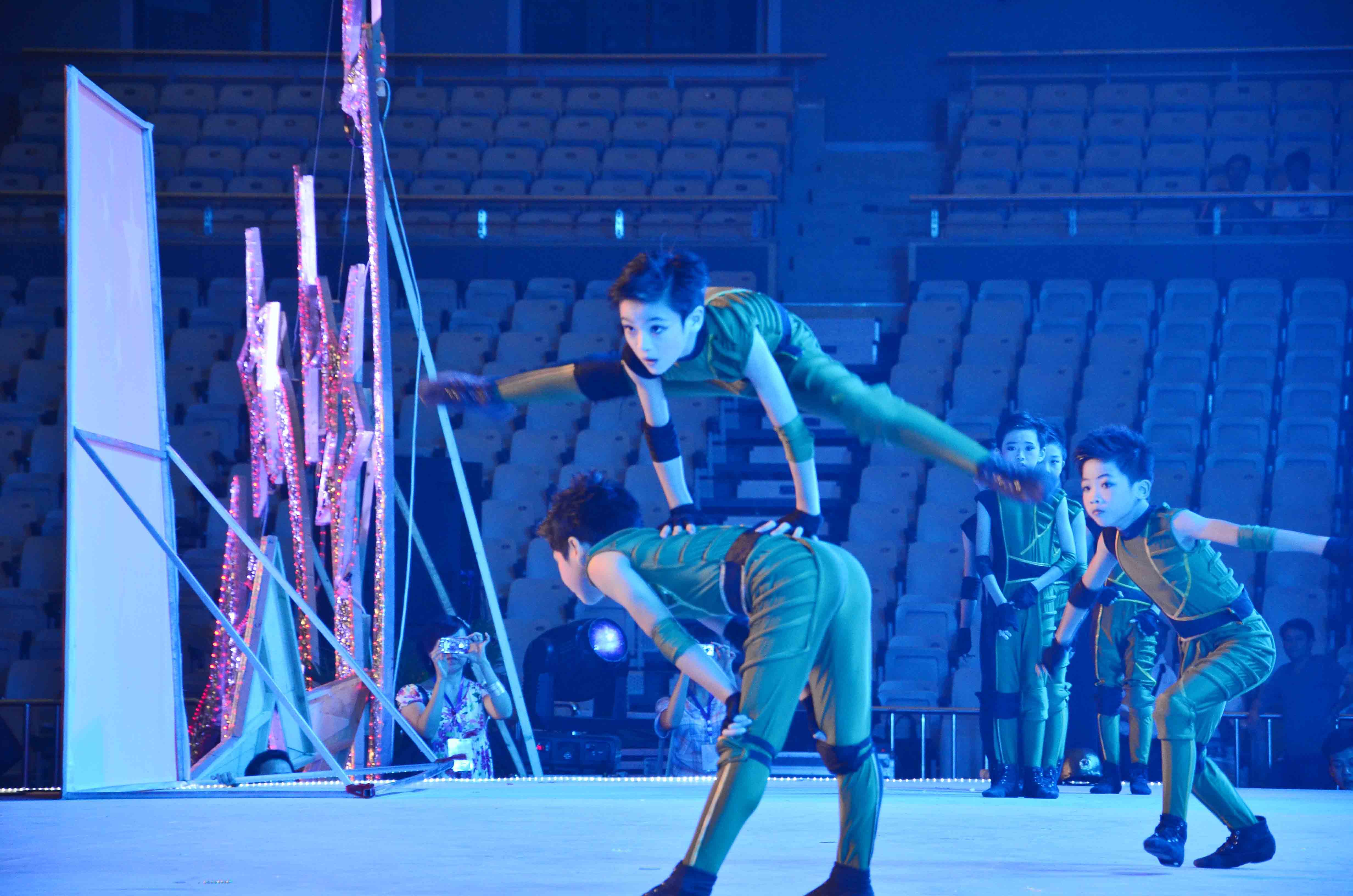 第三屆中國。淮南國際少兒藝術節<<小荷風采>>第一場