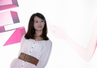 家居城內拍楊旭