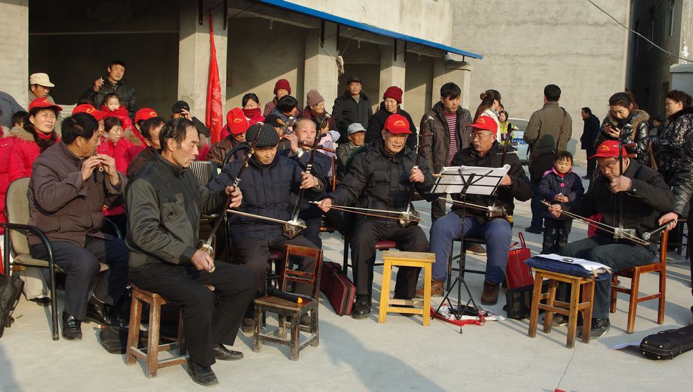 今晚800志愿者服務團慰問演出