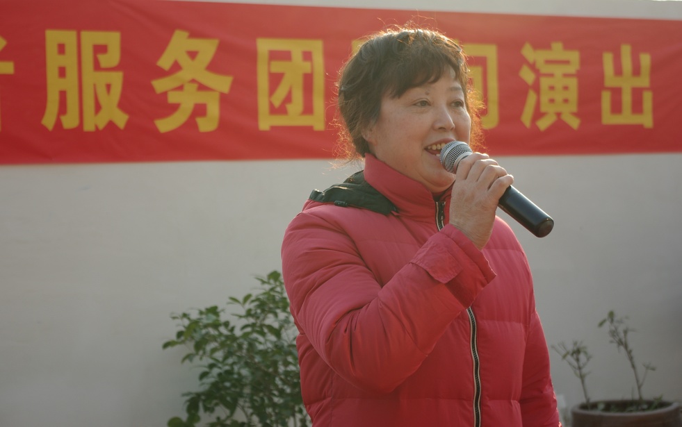 今晚800志愿者服務團慰問演出