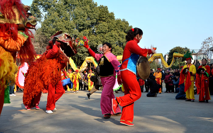 龍獅歡舞慶新年