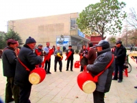 新春的鑼鼓敲起來