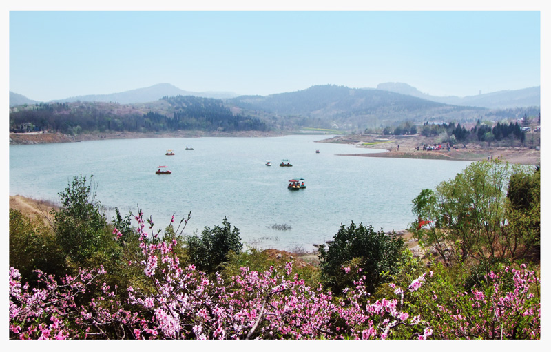 人間四月芳菲盛