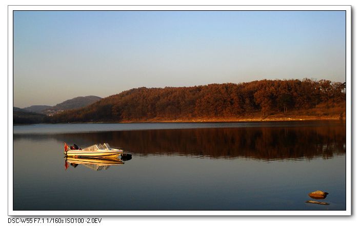 老千：靜靜的臥龍湖