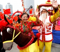 普天同慶十八大大地歡歌五彩城（一）