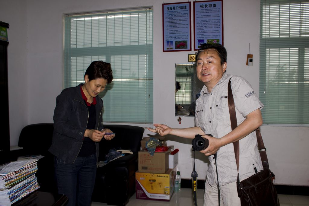 宋哥下鄉送溫暖