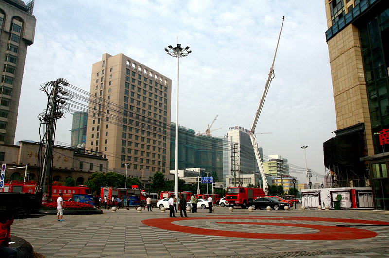 市消防組織高層建筑消防演習