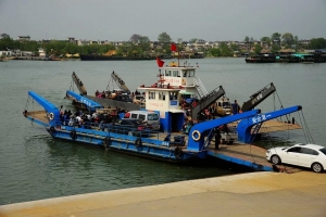 4月7日，輪船碼頭