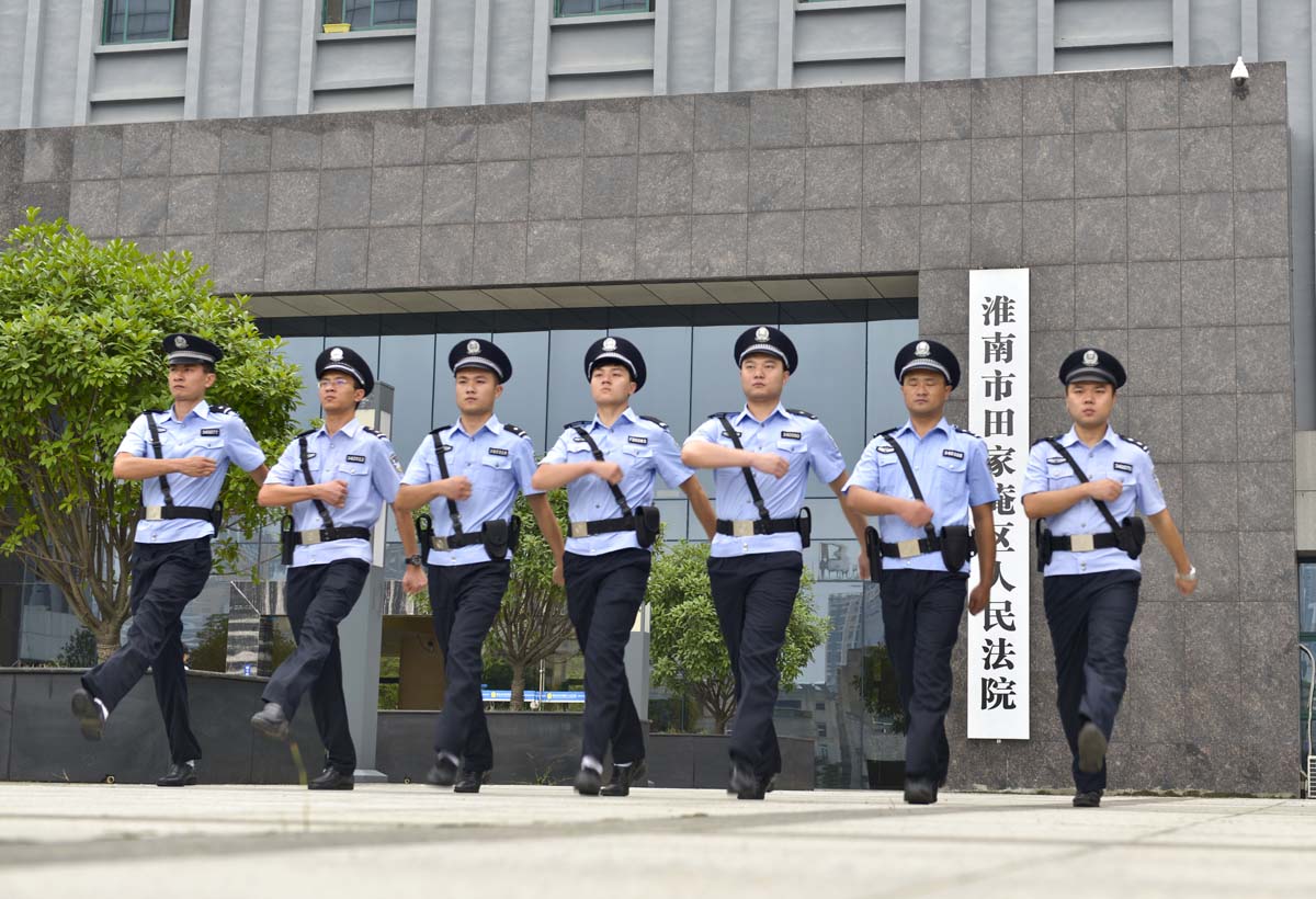 攝影家走進(jìn)法院采風(fēng)活動(dòng)