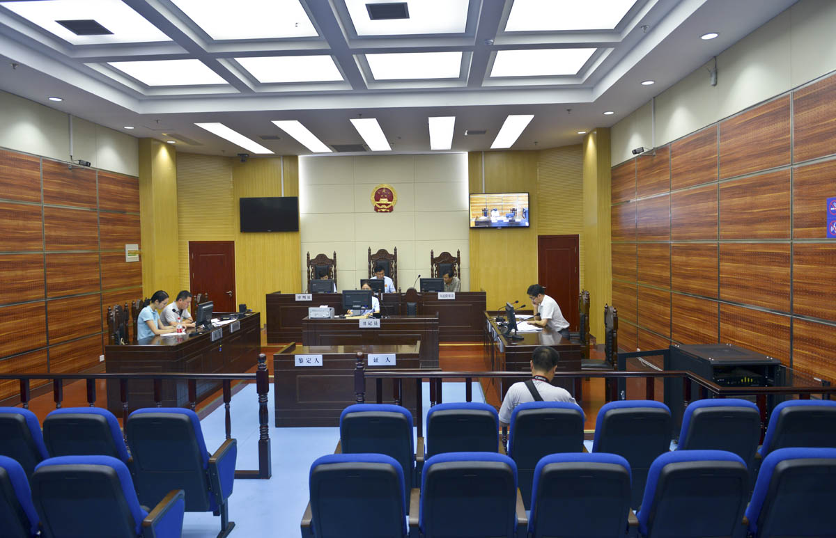 攝影家走進(jìn)法院采風(fēng)活動(dòng)