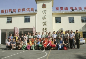 軍民共建 魚水情深