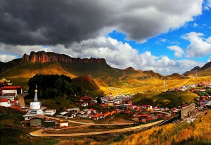 金秋·安多達倉郎木寺