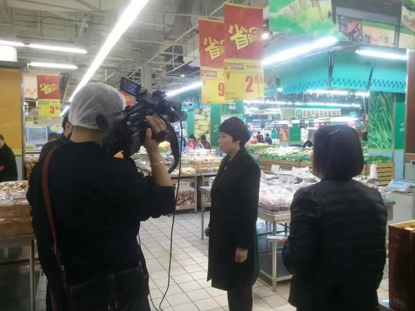 讓顧客買的放心吃的放心   蘇果超市邀媒體及顧客參觀食品加工流程