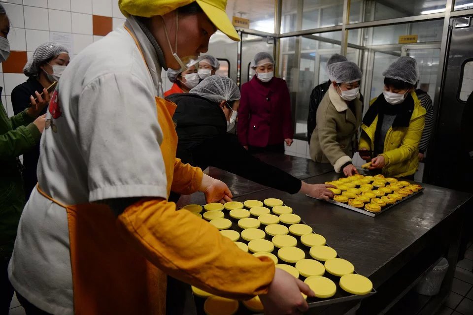 讓顧客買的放心吃的放心 蘇果超市邀媒體及顧客參觀食品加工流程