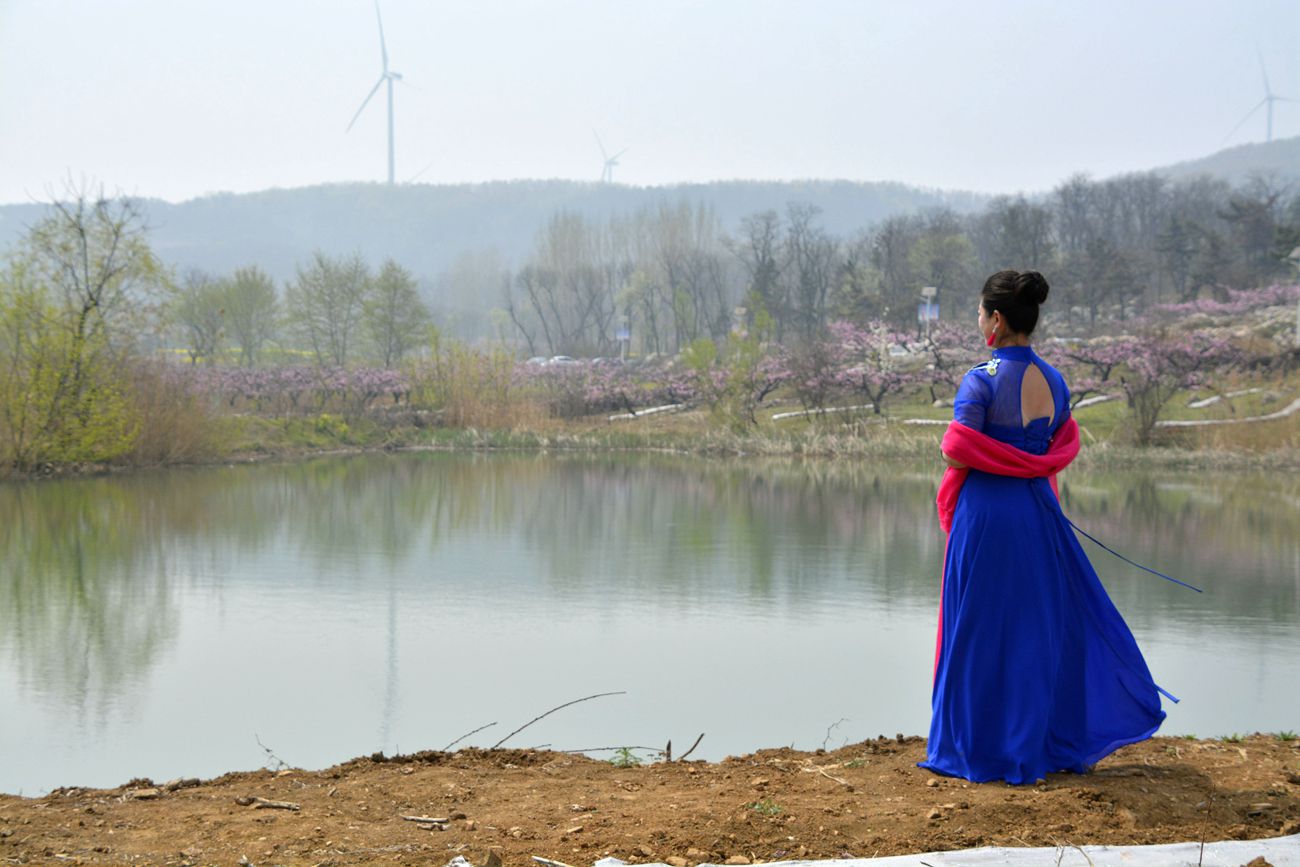 淮南圖片網與麟媛佳麗八公山下與美麗相約