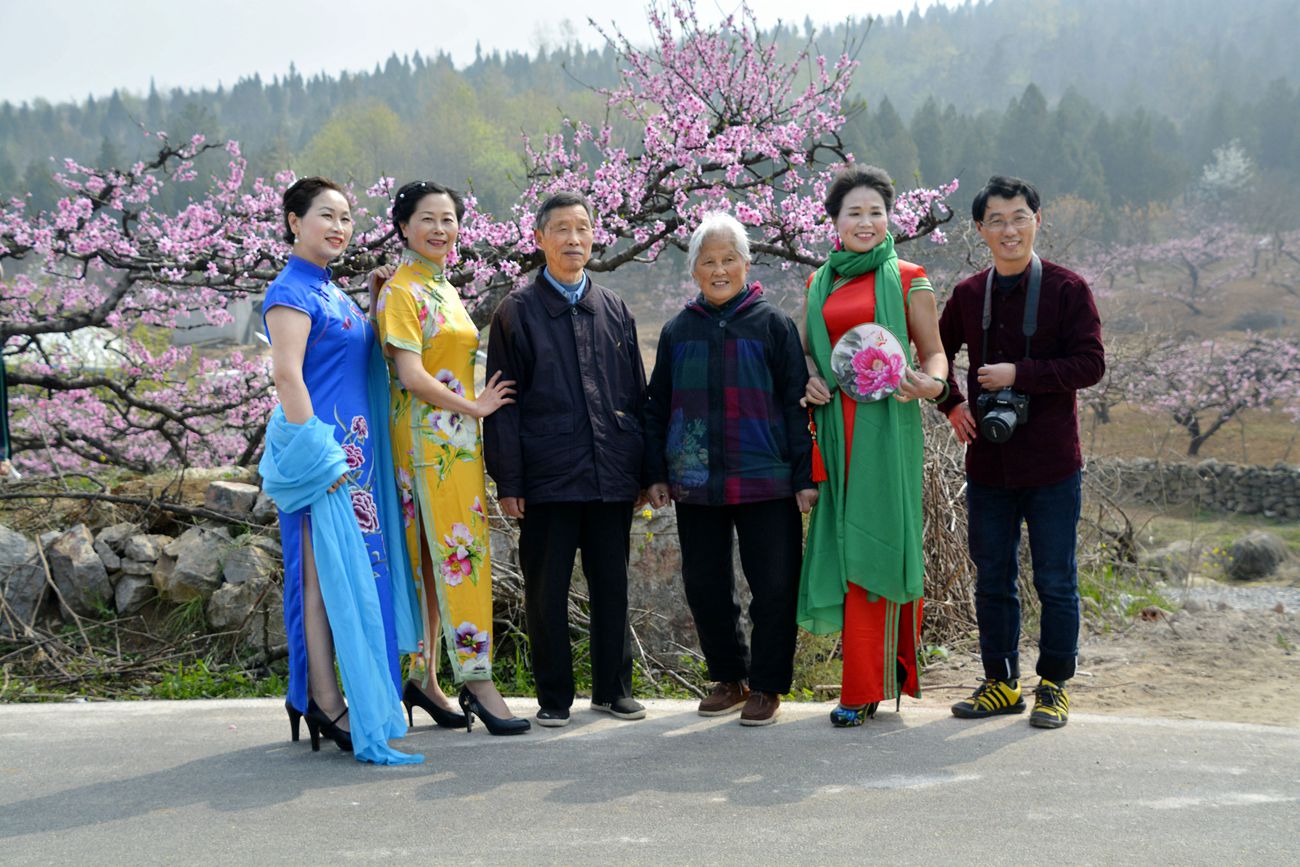 淮南圖片網與麟媛佳麗八公山下與美麗相約